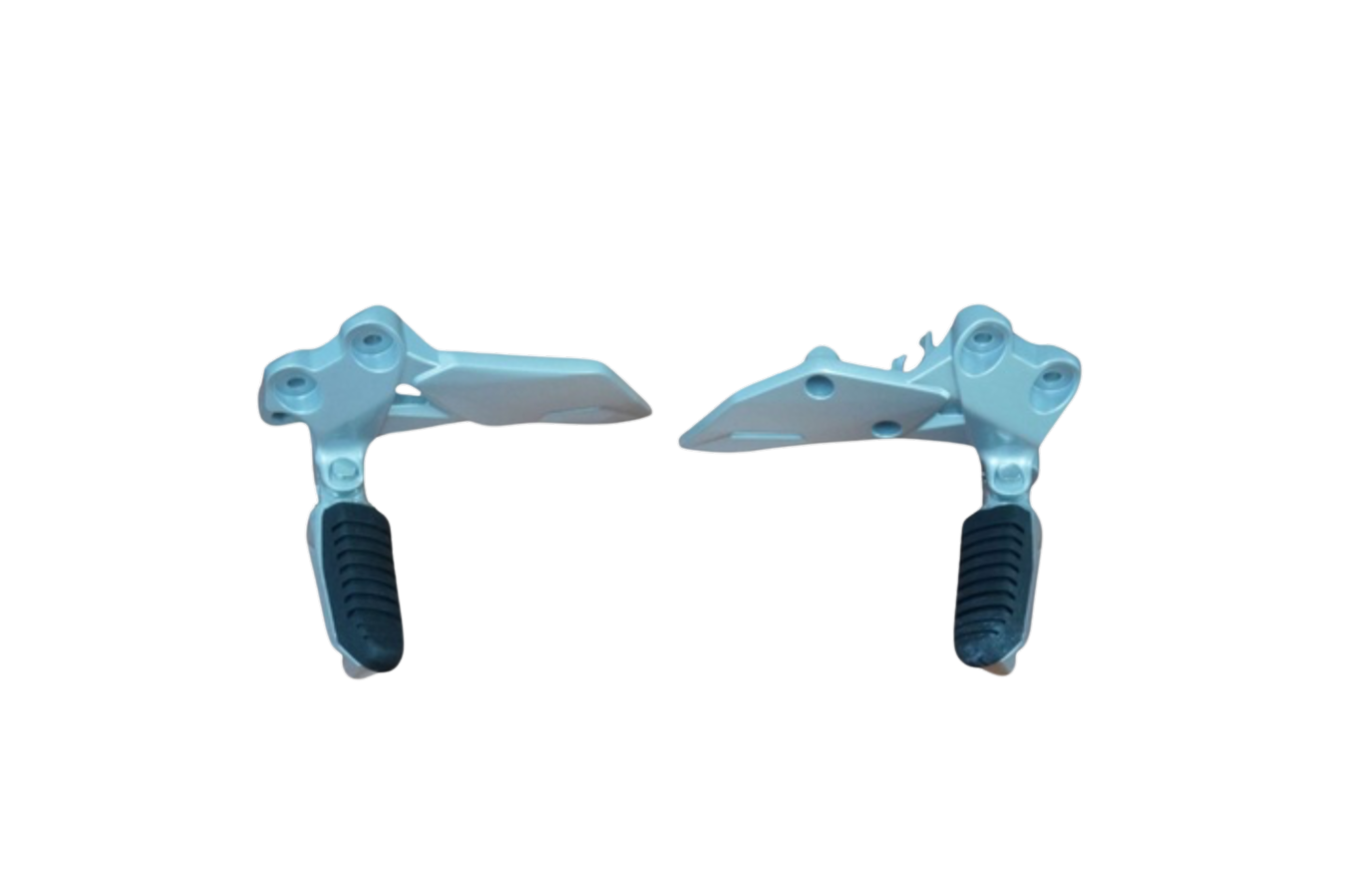 Descansapies delanteros Suzuki Gixxer